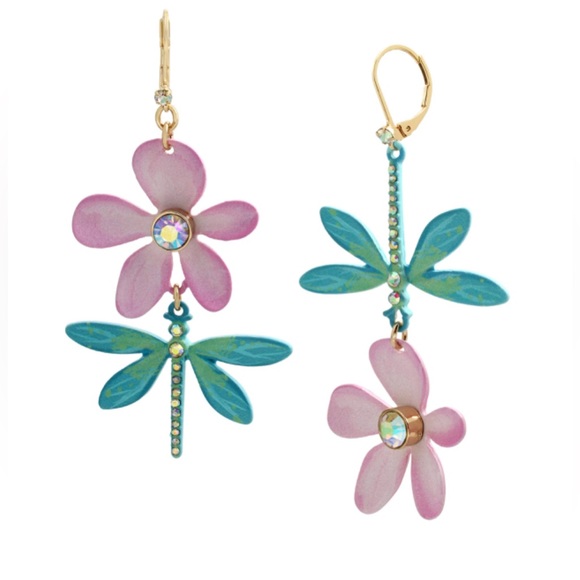 Betsey Johnson Jewelry - NWT 💎💖 Betsey Johnson Dragonfly & Flower Mismatch Drop Earrings
